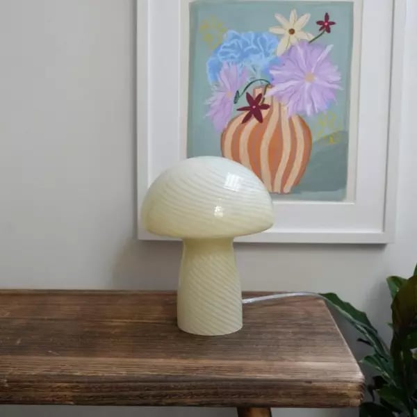 Modern Mushroom Striped Glass Table Lamp